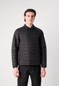 BOSS TARANIS - Lengva striukė - black