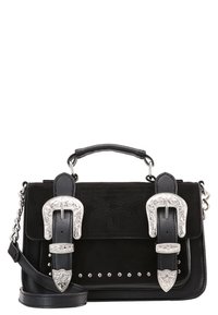 Borsa in pelle nera e suede con fibbie decorative in argento, borchie, manico superiore e tracolla rimovibile.