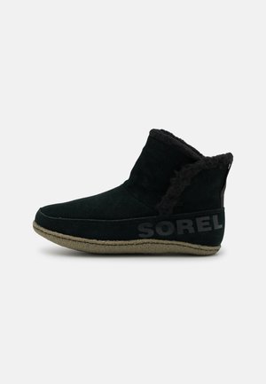 Sorel NAKISKA BOOTIE - Stiefelette - black/sage