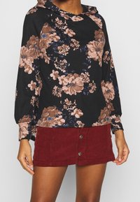ONLY Felpa con cappuccio - black