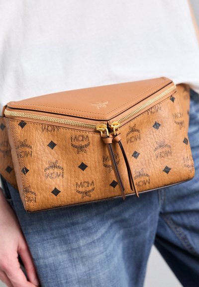 MCM - Saszetka nerka