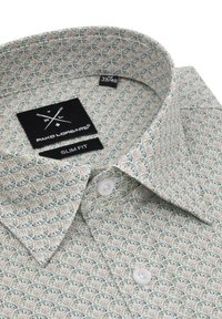 Koszula slim fit z wzorzystej tkaniny; w odcieniach jasnej zieleni, beżu i niebieskiego, z klasycznym kołnierzykiem i białymi guzikami. Widoczna metka marki.