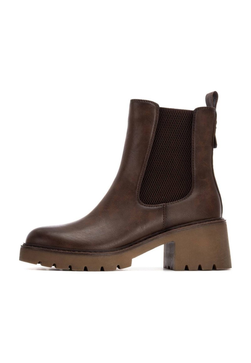 REFRESH 72452 Stivaletto Donna - Colore Nero, Modello Basso E Comodo, Tacco Piatto