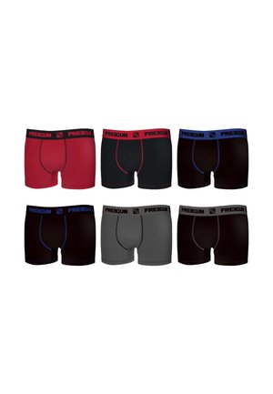 Six slips boxers pour hommes en deux rangées, comprenant des modèles rouges, noirs avec bordure rouge ou bleue, gris, et noirs avec ceinture grise, tous arborant la marque "FREEGUN".