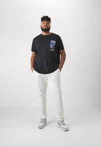 Jack's Sportswear SUPERFLEX PANTS - Chino hlače - white