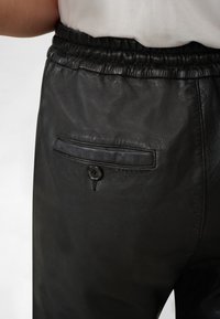 Ricano EMILIA - Leren broek - schwarz