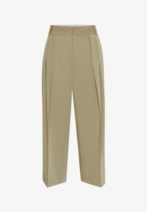 Khaki bikses ar augstu jostasvietu, kurām ir gubījumi un taisna piegriezuma. Izgatavotas no gludas auduma bez redzamām rakstām vai rotājumiem.