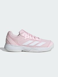 Baskets de sport rose clair avec semelle blanche, tige en mesh, fermeture à lacets et trois bandes blanches sur le côté.