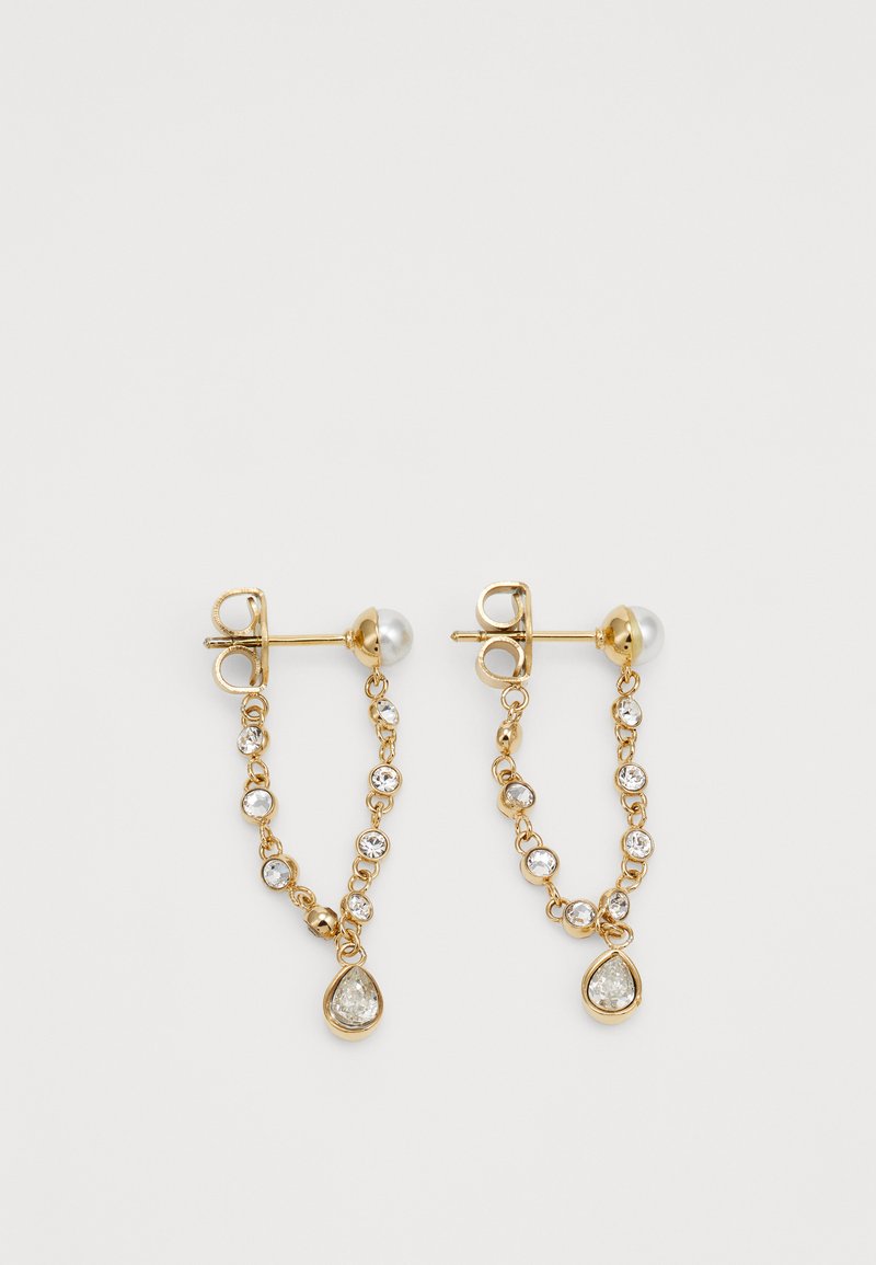 Boucles d'oreilles en or avec un design de chaîne reliée, ornées de pierres précieuses transparentes et d'un accent en forme de poire. Comprend une petite perle en haut.