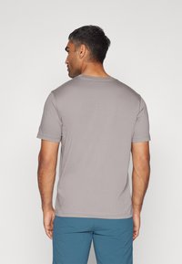 Champion ICONS CREWNECK SMALL LOGO - T-shirts basic - grey