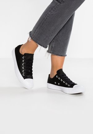 Baskets basses - black