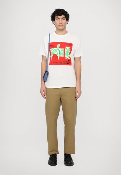 Henrik Vibskov THE ORCHESTRA TEE UNISEX - T-shirt con stampa - ecru