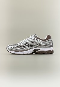 Nem kiválasztott, white/brown