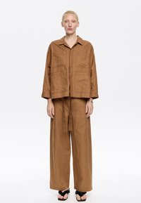 Bimba Y Lola BARREL  - Pantaloni - marron claro