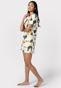 Chelsea Peers SET mleczny