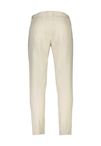 Beżowe dopasowane spodnie z pętlami na pasek i dwoma tylnymi kieszeniami, pokazane od tyłu na białym tle.