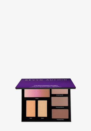 Kevyn Aucoin CONTOUR BOOK: THE ART OF SCULPTING & DEFINING VOL III - Gezichtspalet
