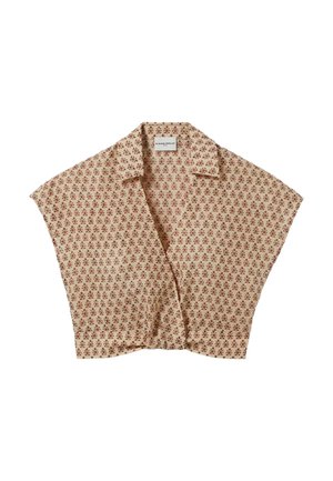 Blusa de manga corta, color beige, con cuello tipo polo y un patrón floral rojo. Corte holgado, tejido ligero y con detalles intrincados a lo largo.