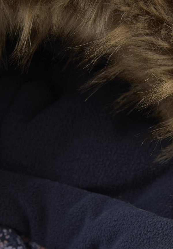 MISnow - Snowsuit - antler3