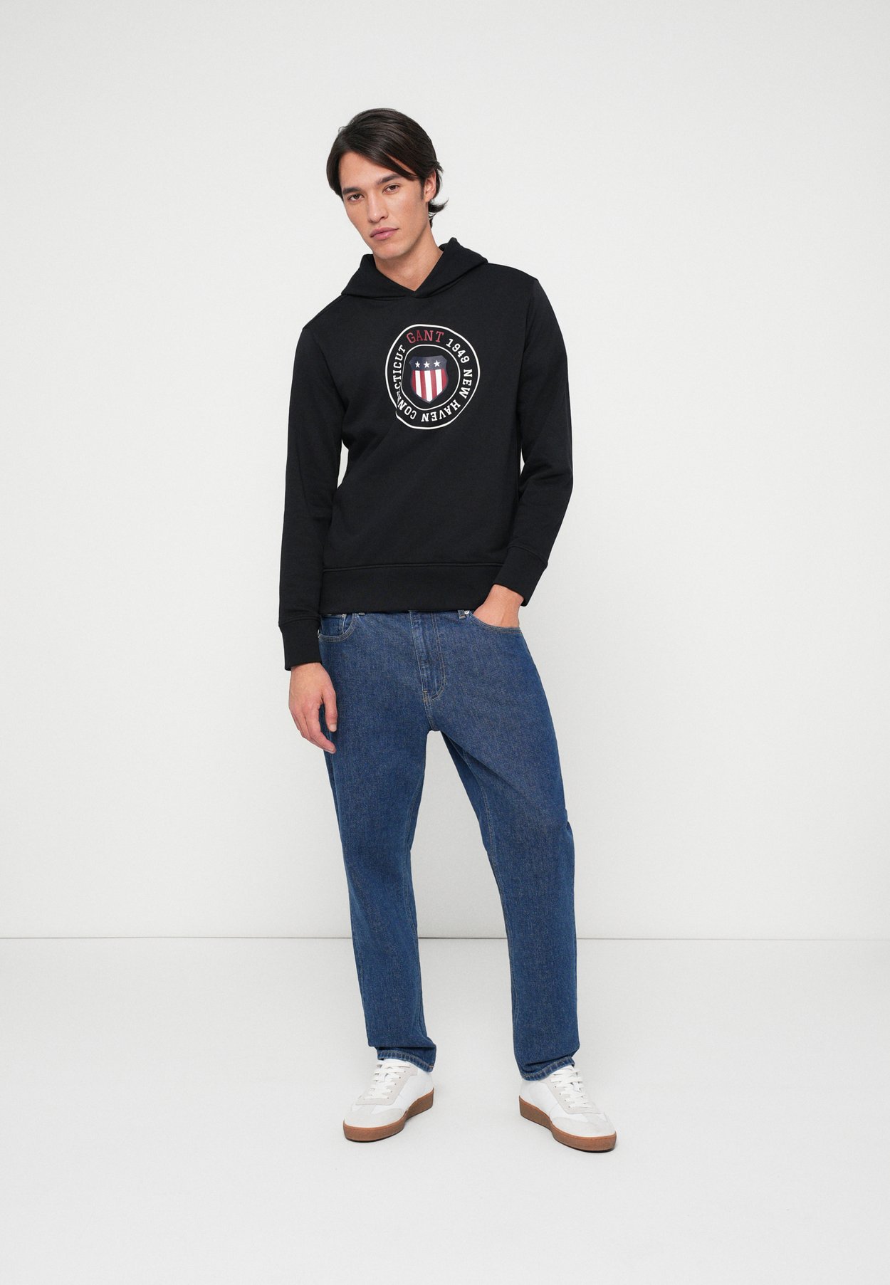 GRAPHIC HOODIE