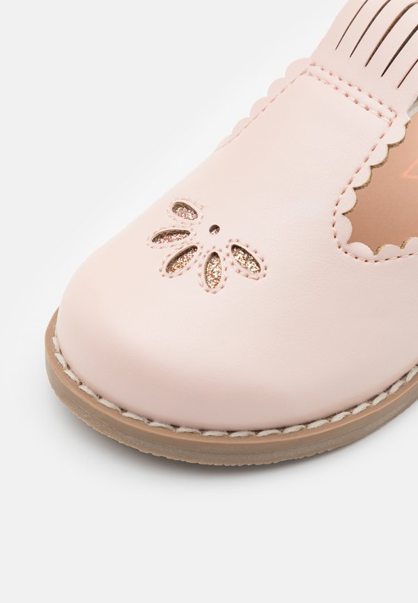 Riemchenballerina