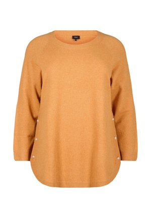 Suéter de lana naranja con cuello redondo, mangas largas y un ajuste holgado. Presenta perlas decorativas a lo largo de la costura lateral. Textura suave.