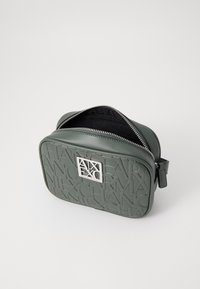 Armani Exchange BORSA TRACOLLA - Umhängetasche - khaki/absinthe