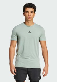 adidas Performance TEE - Camiseta deportiva - silver green
