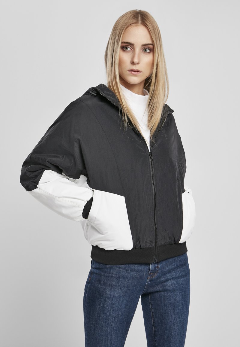 Urban Classics FRAUEN LADIES PADDED 2-TONE BATWING JACKET - Bomber stiliaus striukė - black/white