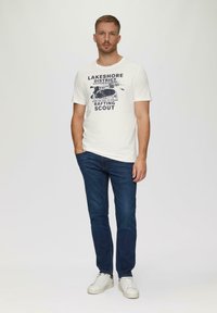 s.Oliver MIT FRONTPRINT - T-shirt print - weiß