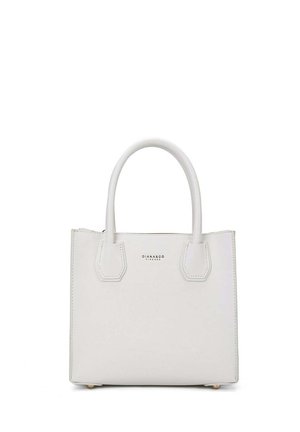 Witte leren handtas met twee bovenhandvaten, rechthoekige vorm en geperst logo aan de voorkant. Soepele textuur en minimale hardware.