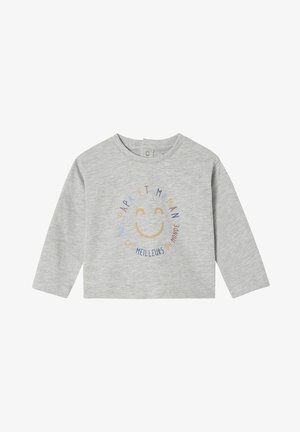 Grauer Langarm-Pullover mit einem runden Smiley-Gesicht-Graphic und Text in Blau, Orange und Gelb. Weiches, aus Baumwolle gefertigtes Material mit lockerer Passform.