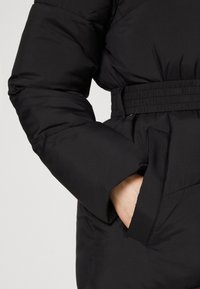 Calvin Klein Jeans Abrigo de invierno - black