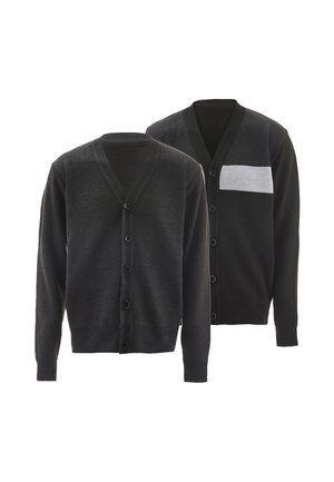 Deux cardigans à manches longues boutonnés, l'un uni gris foncé et l'autre noir avec une bande horizontale grise et blanche sur la poitrine.
