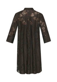 Sort blondekjole, knælang med ¾-ærmer, med blomsterprægning og kraveudskæring. Gennemsigtig struktur hele vejen igennem.