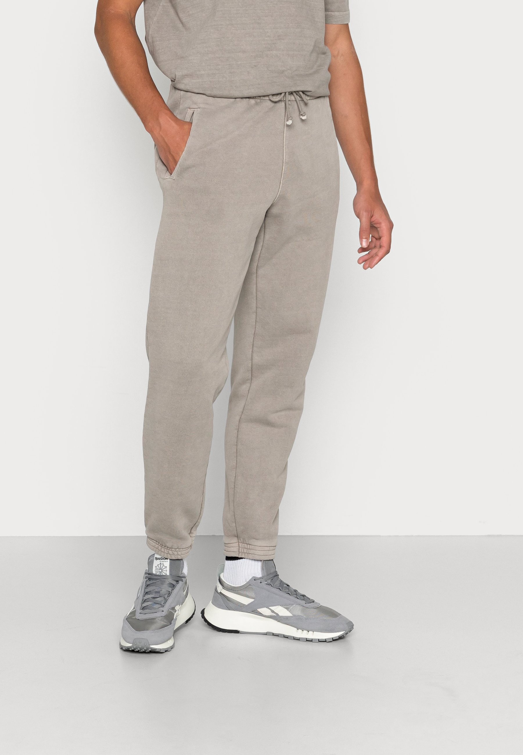 reebok classic pants