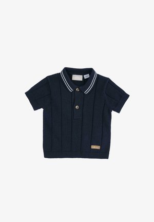 Polo shirt in maglina blu navy con maniche corte, tre bottoni, colletto a righe bianche e un motivo testurizzato caratterizzato da linee verticali. Etichetta in pelle con logo.