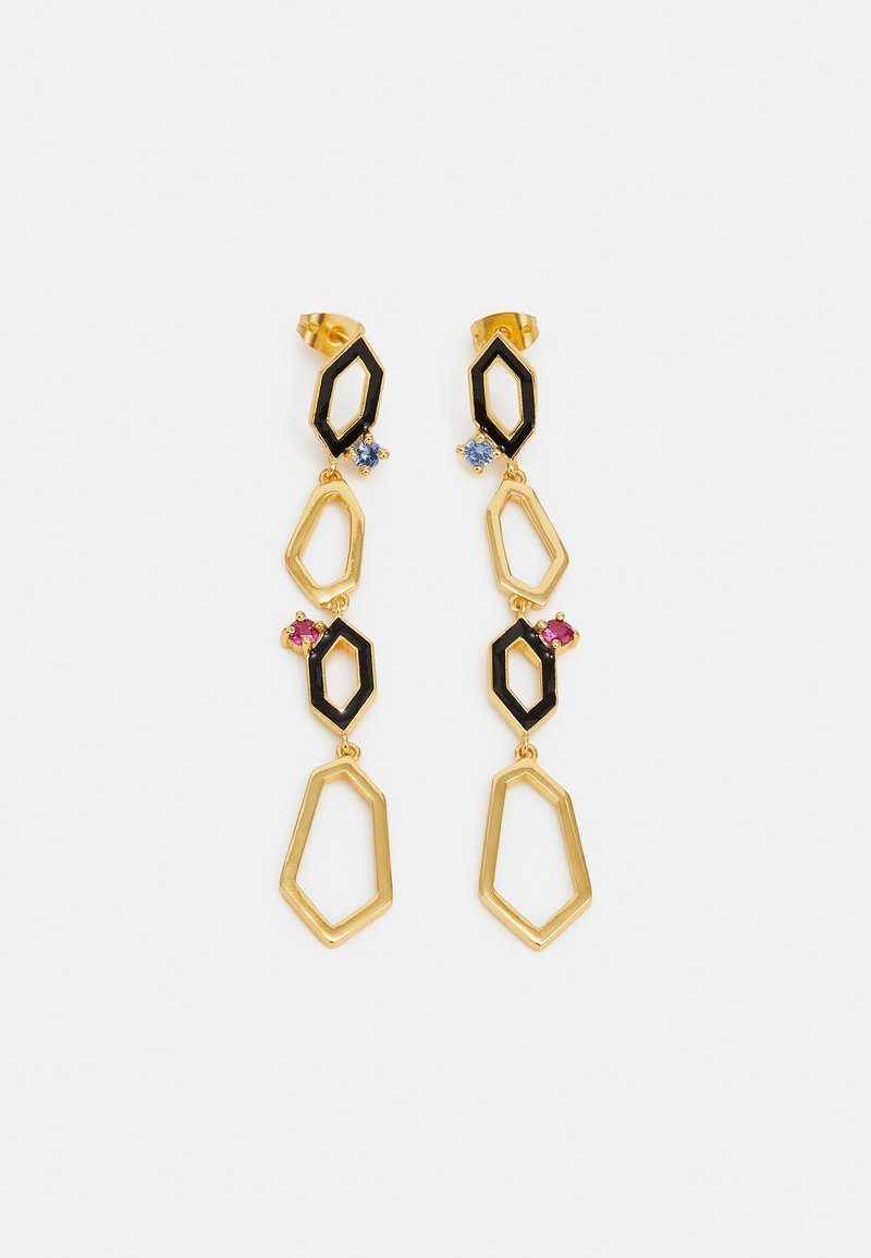 Boucles d'oreilles goutte en or avec formes géométriques liées, accents en émail noir et petites pierres précieuses bleues et roses sur fond blanc.