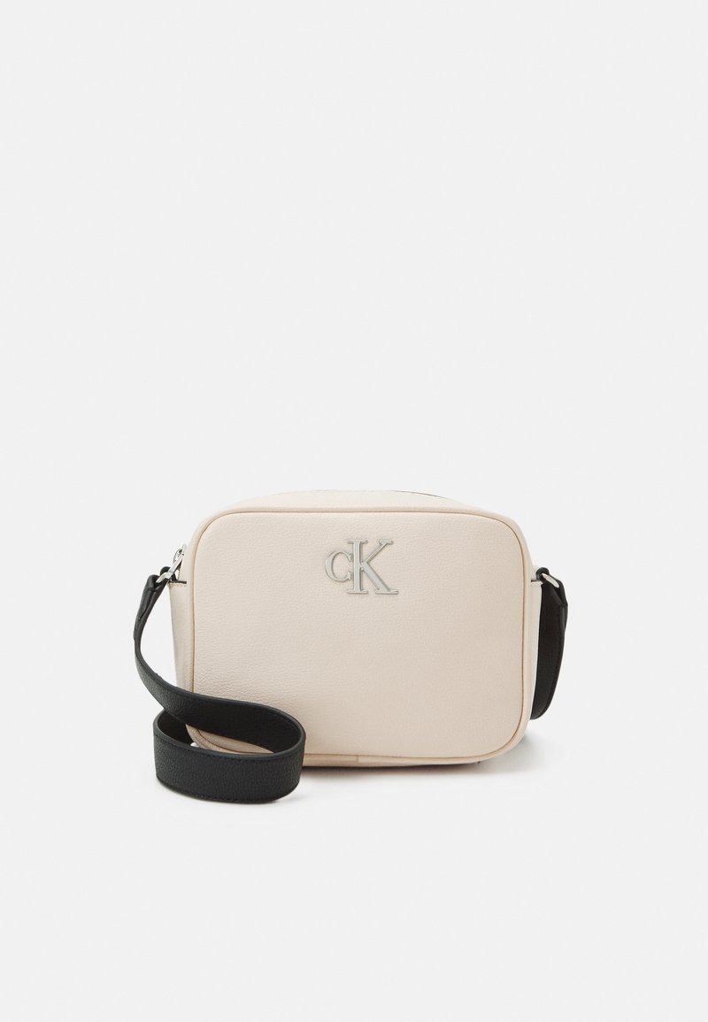 Calvin Klein Jeans MINIMAL MONOGRAM CAMERA BAG Handbag ballet/off