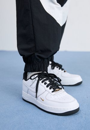 AIR FORCE 1 - Trainers - white/black/gold-coloured