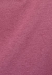 Niet geselecteerd, plum