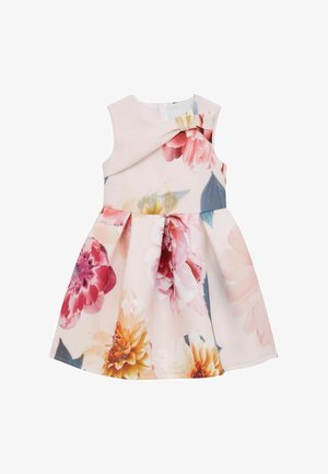 Robe sans manches rose pâle pour fille avec un grand motif floral dans des tons rouges, jaunes et bleus, dotée d'une jupe plissée et d'un nœud à l'avant.