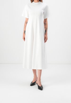 Sukienka z dżerseju