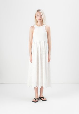 YASMIRI LONG EMBROIDERY DRESS - Denné šaty - star white