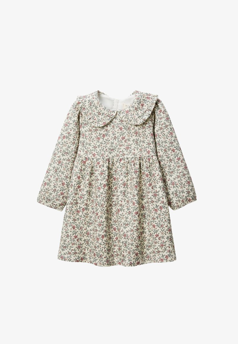 Robe à manches longues avec une base blanche, ornée d'un motif floral en rose et vert. Col rond et jupe froncée en tissu texturé.