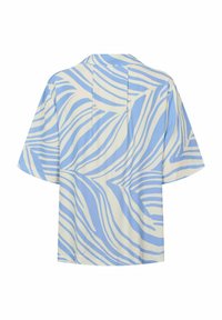 Camicia a maniche corte in tessuto morbido con un motivo a onde blu e crema, vestibilità rilassata e colletto classico con dettaglio di piega sul retro.