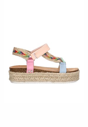 Sandalia con tirantes y suela de yute trenzado, que presenta acentos en colores pastel rosa, azul y trenzados multicolores, además de una plantilla de corcho.