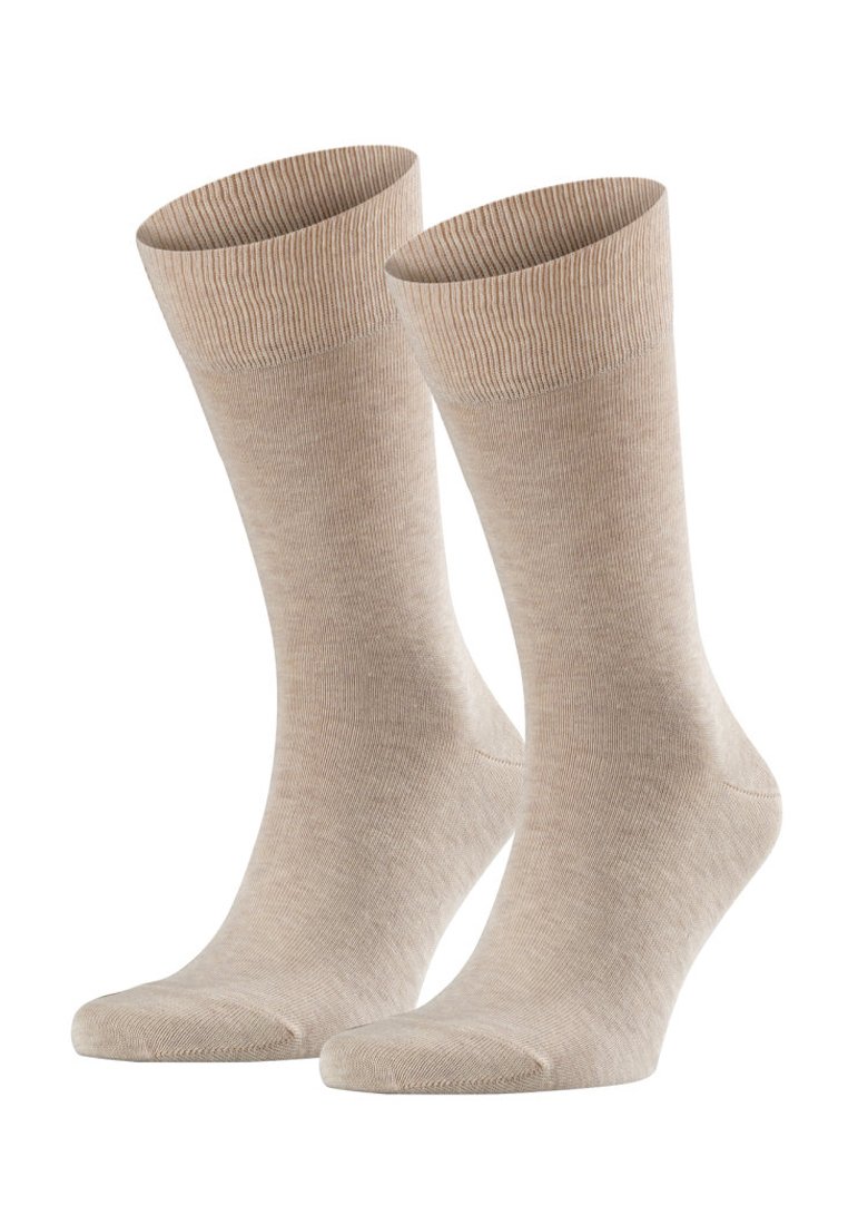 Beige Baumwollsocken mit gerippten Bündchen, mittlere Dicke, glatte Textur und verstärkten Zehen. Geeignet für den täglichen Gebrauch oder lässigen Einsatz.