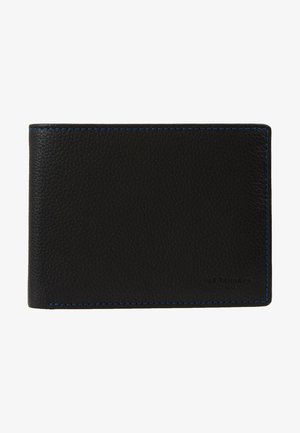 Cartera de cuero negra con acabado texturizado y acentos de costura azul. Presenta un diseño simple y plegable. Logo embossado en la parte inferior derecha.