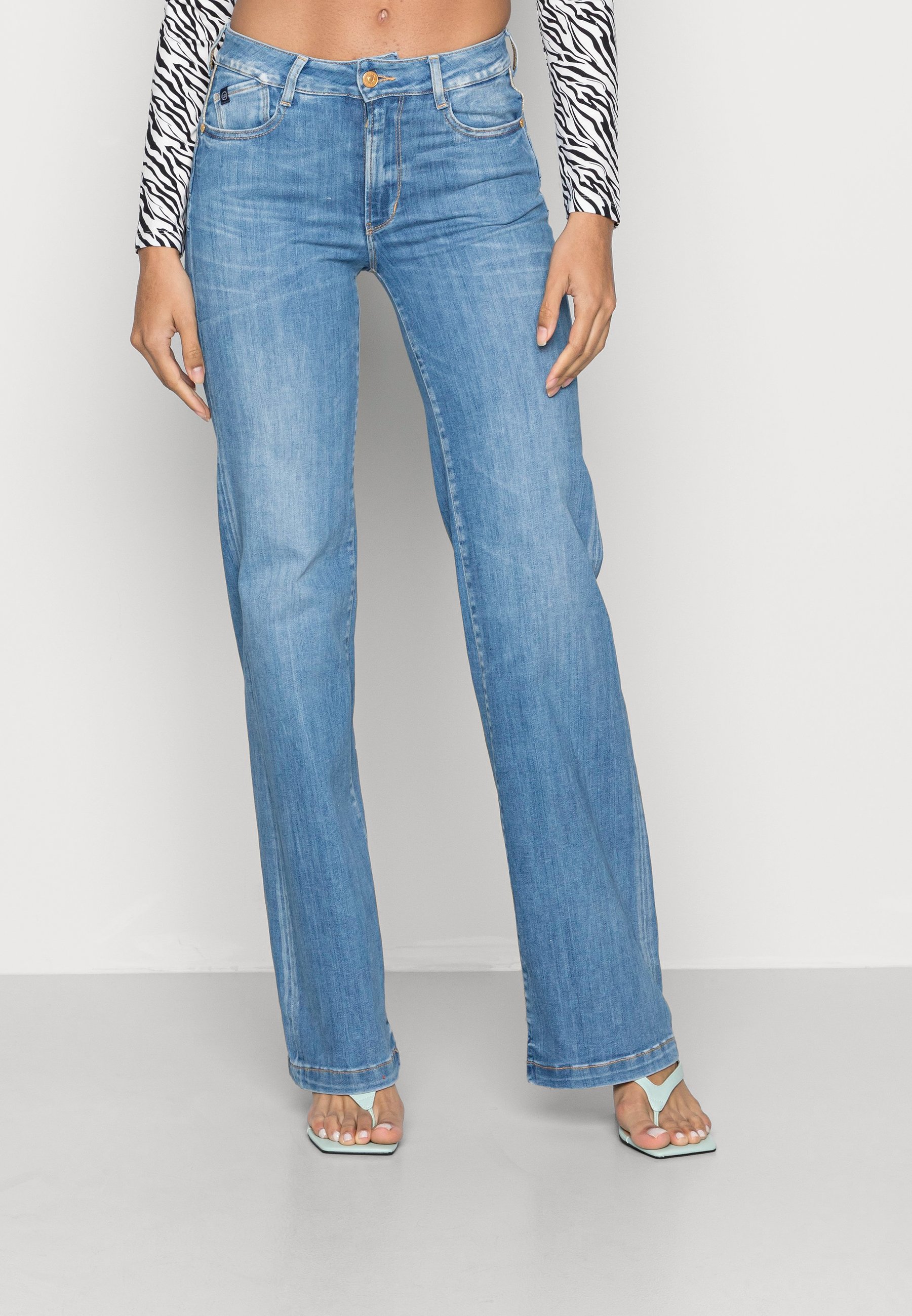 Le Temps Des Cerises PULPHI - Relaxed fit jeans - blue/blue denim -  Zalando.co.uk